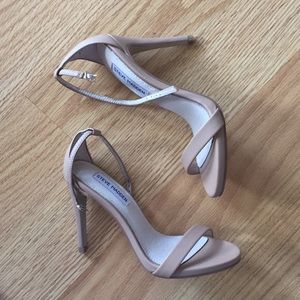 NWT Steve Madden “STECY HEEL” Size 6